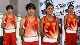 సెమీస్‌కు మీనాక్షి, జైస్మిన్‌