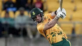 దక్షిణాఫ్రికా ఆశలు సజీవం