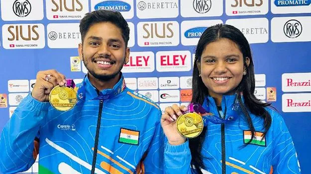 శాంభవి జోడీకి రికార్డు పసిడి