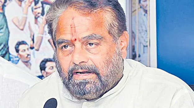 తమ్మినేని భూ కబ్జా