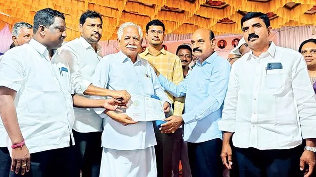 అభివృద్ధికి ఐక్యతే ఆయుధం 
