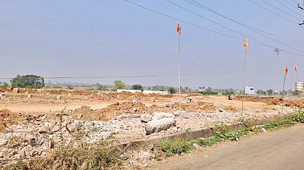 పన్ను బకాయిల లెక్కతేల్చండి