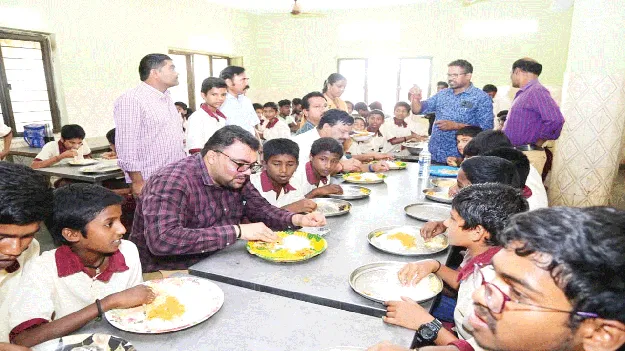 విద్యార్థులకు మెరుగైన వసతులు కల్పించాలి