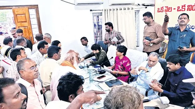 ప్రజా సమస్యలకు సత్వర పరిష్కారం