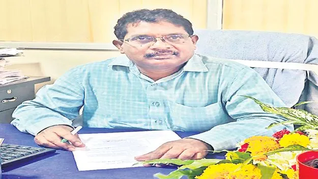 ఏపీ ఈపీడీసీఎల్‌ ఎస్‌ఈగా విజయానంద్‌ బాధ్యతల స్వీకరణ