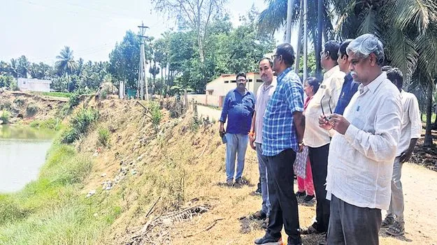 వరహా నది రక్షణ గోడ పనులు త్వరలో ప్రారంభం