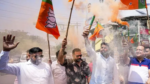 అసోంలో తీన్‌మార్‌! 