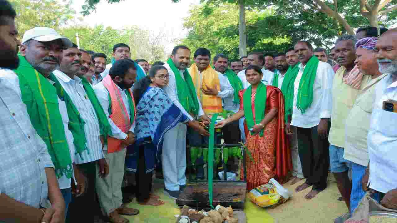 Peddapalli:  గుంట భూమి ఎండిపోకుండాసాగునీరు అందించాం