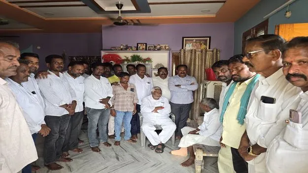 Jagtial: అధికారులకు రైతులంటే అంత చులకనా?