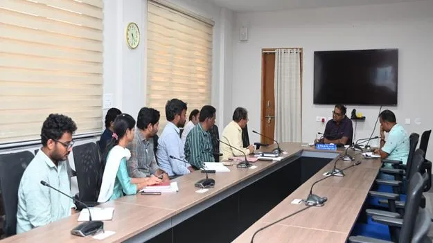  Peddapalli: నిర్దేశిత గడువులోగా రోడ్ల పనులు పూర్తిచేయాలి