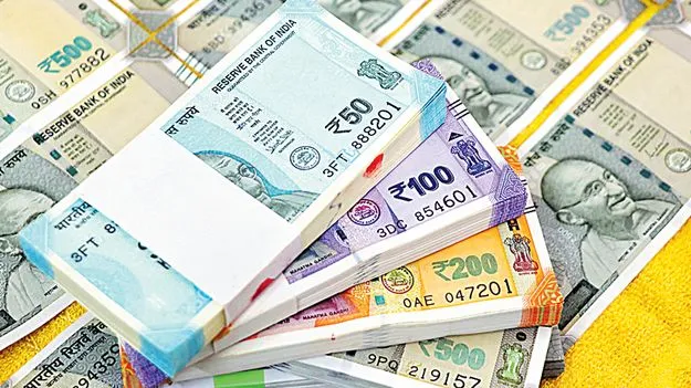 పాత అప్పుల కిస్తీలు, వడ్డీలకే రూ.44 వేల కోట్లు