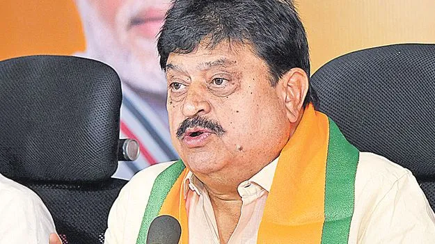 ప్రైవేటు స్కూళ్లు ఎందుకు పెరిగాయ్‌.. రేవంత్‌?