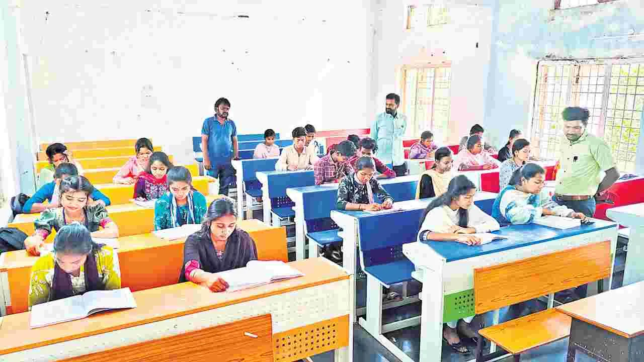 ప్రత్యేక తరగతులకు స్పందన కరువు