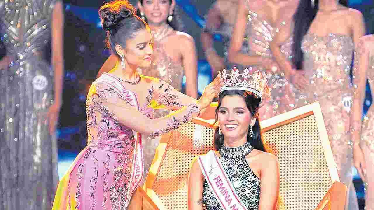 ఫెమినా మిస్‌ ఇండియా వరల్డ్‌ 2026 విజేతగా గోవా సుందరి సాధ్వి సతీష్‌ సైల్‌