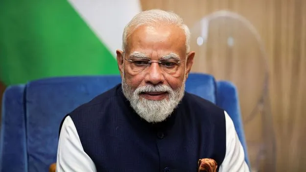 పేపర్‌ లీక్‌ ముఠాలను వదిలిపెట్టం