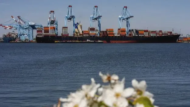 యుద్ధం వేళ జల రవాణాకు కేంద్ర ప్రభుత్వం అండ 