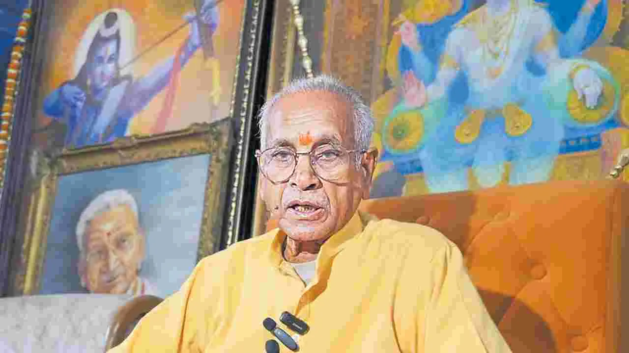 నా చొరవ వల్లే ఇంటి దొంగలు బయటపడ్డారు