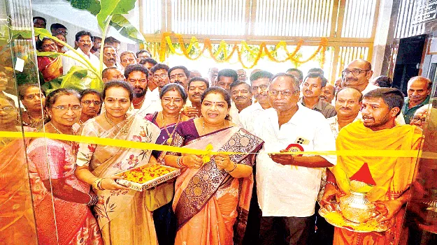 ‘ఆర్యవైశ్యుల సేవలు అభినందనీయం’