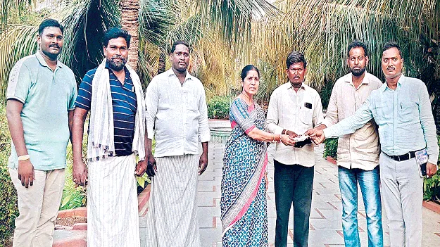 బాధితుడికి రూ.50వేల పరిహారం
