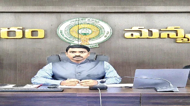  గడువులోగా పనులు పూర్తి చేయాలి