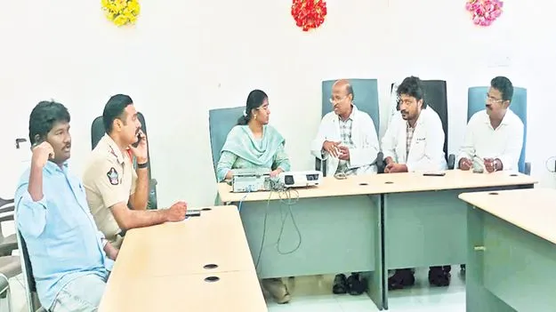 పసికందు మృతి ఘటనపై ఆర్డీవో విచారణ