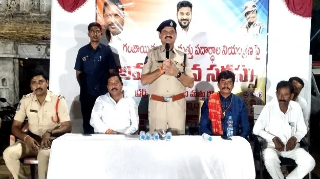యువతలో మార్పునకు తల్లిదండ్రులు కృషి చేయాలి