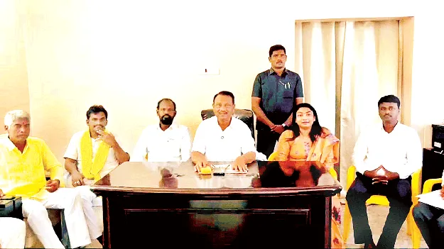 అమరావతి అభివృద్ధికి ముందుకు రావాలి