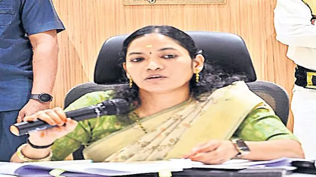 నేడు జిల్లా కలెక్టర్‌ బాధ్యతల స్వీకరణ 