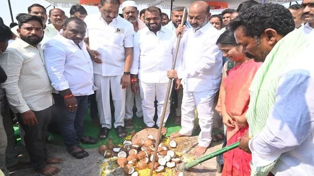 అందరి సహకారంతో కరీంనగర్‌ అభివృద్ధి