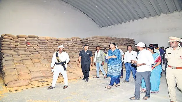 మూడు రోజుల్లో ధాన్యం కొనుగోళ్లు పూర్తి