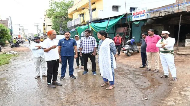 kumaram bheem asifabad- పట్టణ పరిశుభ్రతపై దృష్టి సారించాలి 