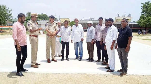నేడు మంత్రుల రాక