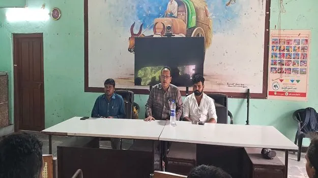 kumaram bheem asifabad- ఆరుతడి పంటలకు ప్రాధాన్యం ఇవ్వాలి