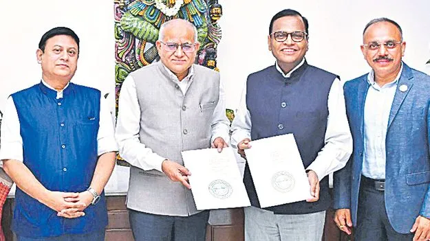 ఎస్‌బీఐ రాజీ