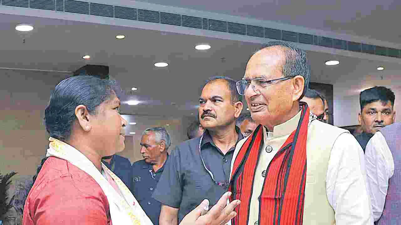వీబీజీ రామ్‌జీ చట్టాన్ని ఉపసంహరించాలి