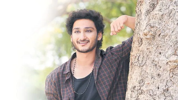 వారసుడొస్తున్నాడు