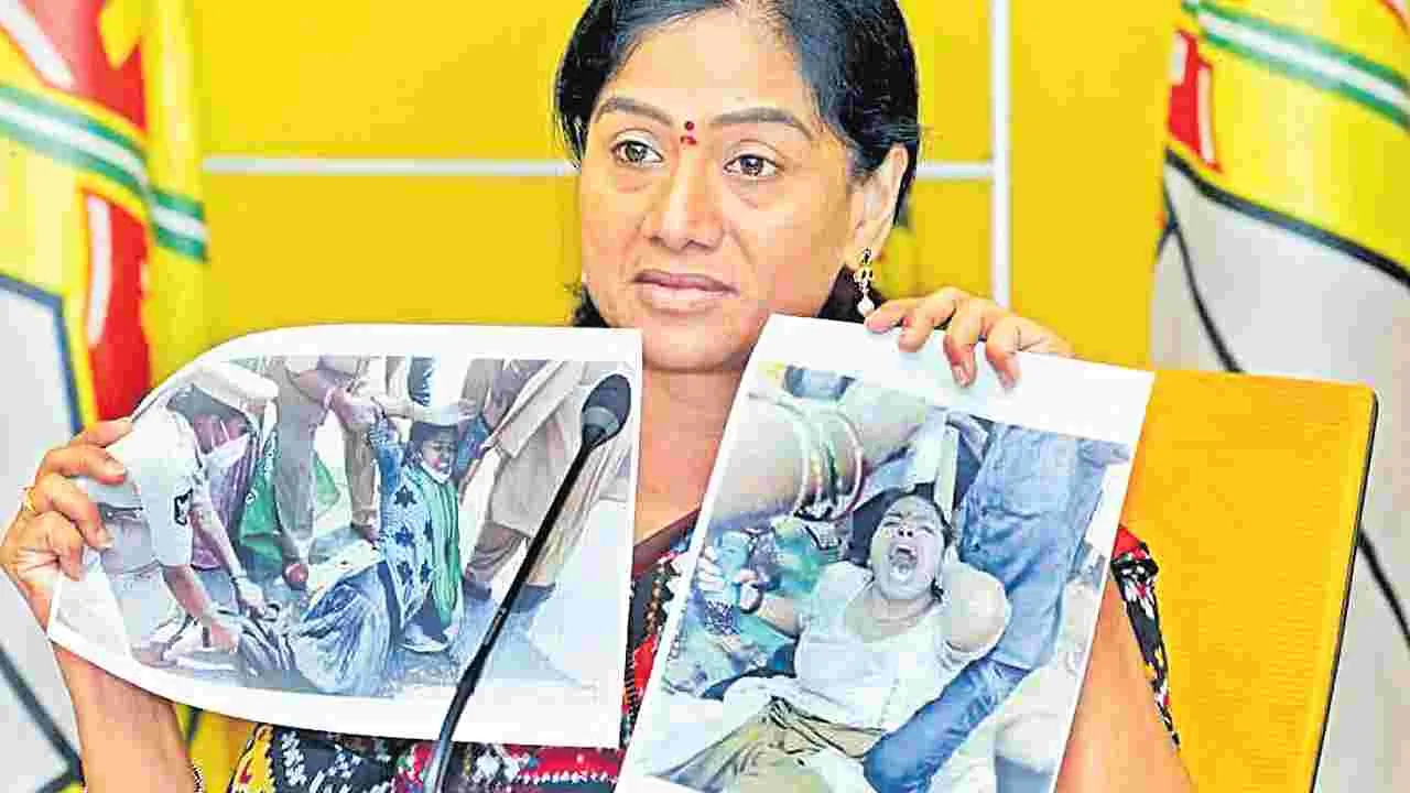 వైసీపీ నేతలు నిన్నటి వరకు విలన్లు.. నేడు జోకర్లు: గౌతు శిరీష