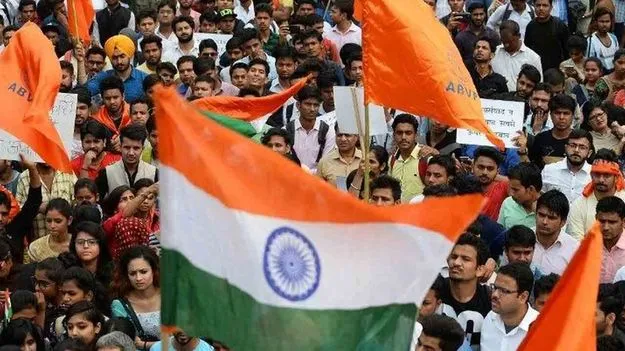 దేశభక్తికి గీటురాయి ఏది?