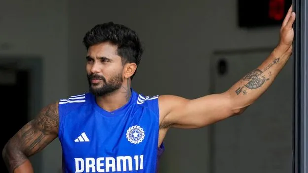 ఐర్లాండ్‌, ఇంగ్లండ్‌ టూర్లకు నితీశ్‌ దూరం