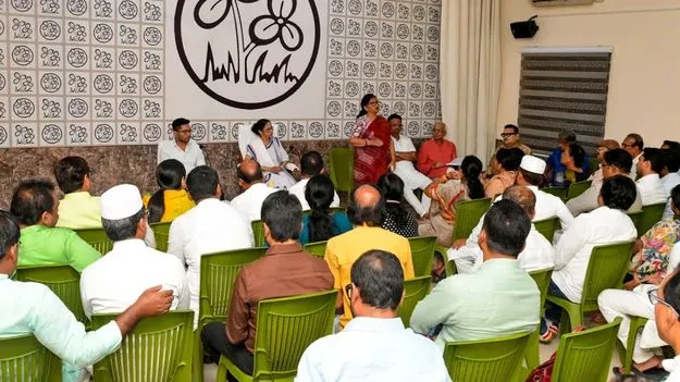 టీఎంసీ ఆందోళనకు ఎమ్మెల్యేల డుమ్మా