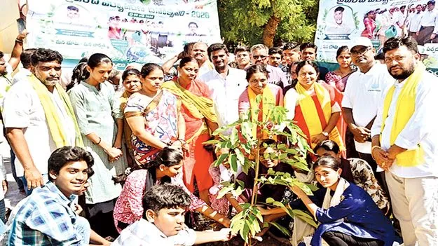 మొక్కల పెంపకంతోనే పర్యావరణ పరిరక్షణ