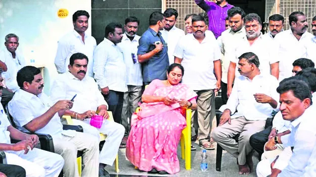 MINISTER: స్థానిక ఎన్నికల్లో కూటమి గెలవాలి