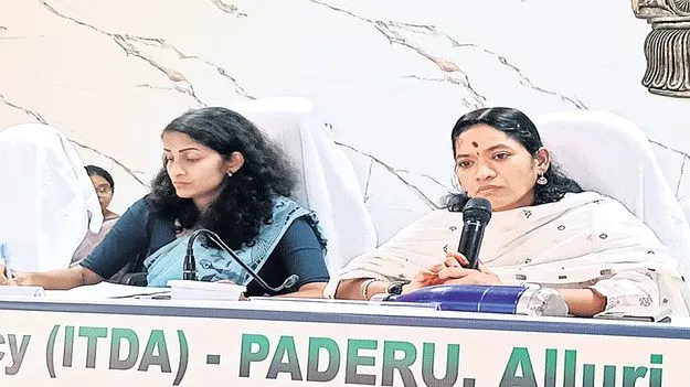 విధుల్లో సమయ పాలన పాటించకుంటే చర్యలు