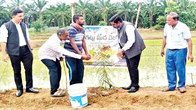 ‘రైతు ప్రయోజనాల కోసమే ‘గట్టుమీద చెట్టు’