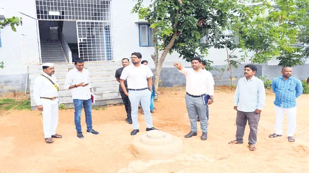 వసతి గృహాల్లో తగిన వసతులు