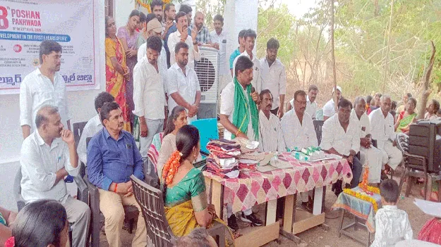 తల్లి తర్వాత తల్లి అంగన్‌వాడీ టీచర్‌