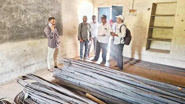 కోసిగి హౌసింగ్‌స్కామ్‌ బట్టబయలు