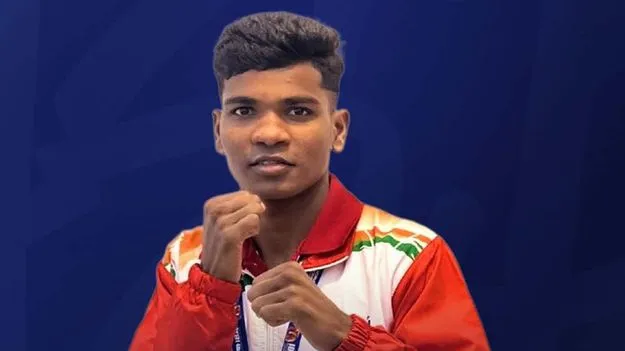 విశ్వనాథ్‌ పసిడి పంచ్‌