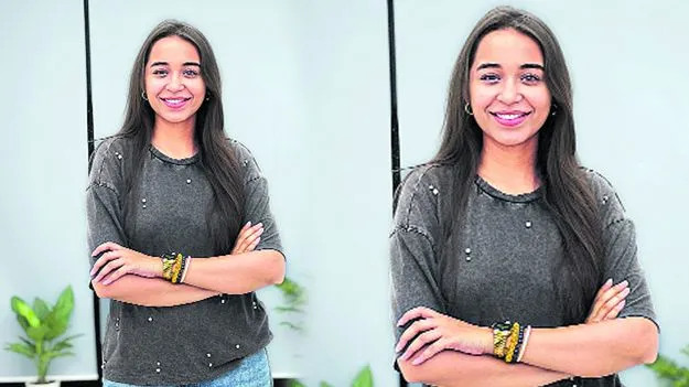 కథలతో కదిలిస్తోంది