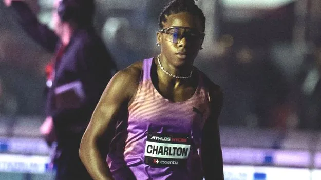 తన వరల్డ్‌ రికార్డును తానే..